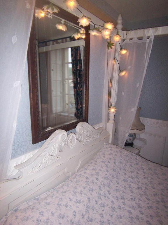Montsûrs Logis Deritel B&B 객실 사진