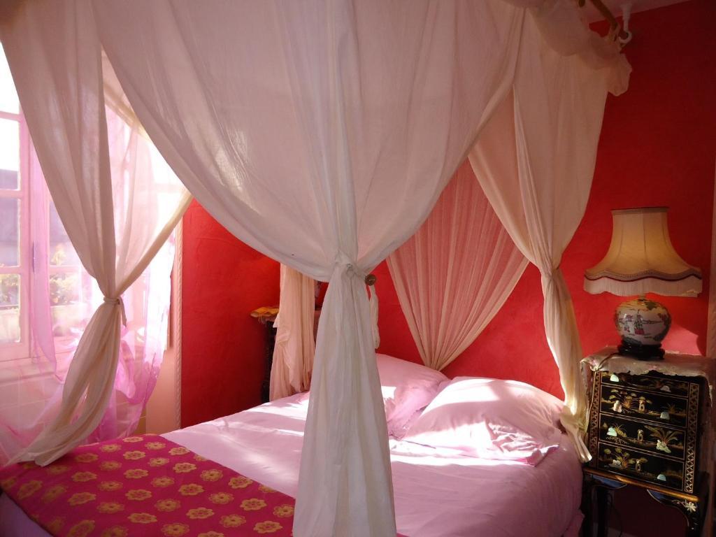 Montsûrs Logis Deritel B&B 외부 사진